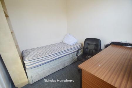 5 bedroom Property to let in Garden Avenue