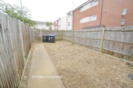 5 bedroom Property to let in Aviation Avenue