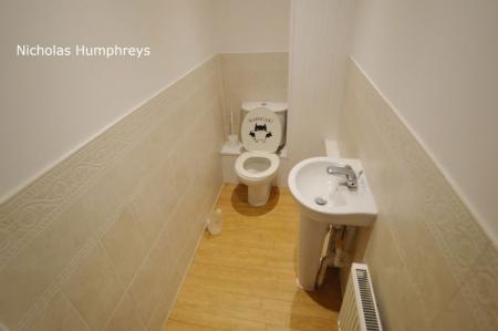 5 bedroom Property to let in Dragon Road