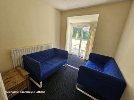 4 bedroom Property to let in Indells