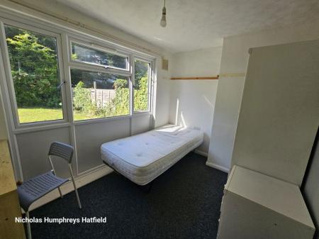 4 bedroom Property to let in Indells