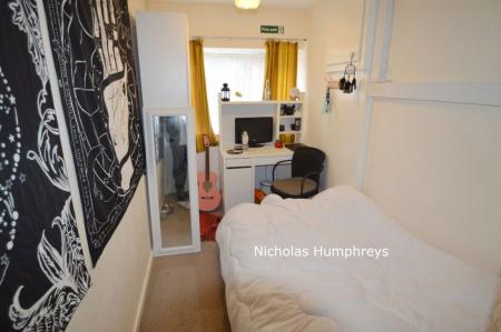 4 bedroom Property to let in Heron Way