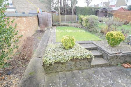 4 bedroom Property to let in Heron Way