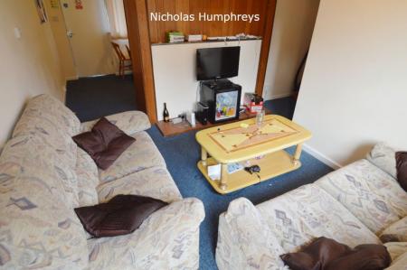 4 bedroom Property to let in Heron Way