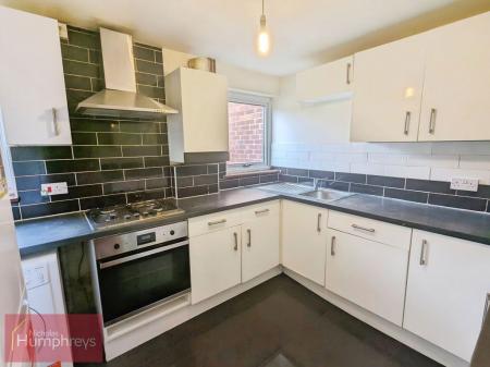 5 bedroom Property to let in Gorse Close