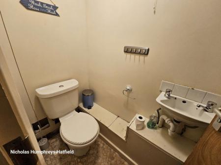 4 bedroom Property to let in Bishops Rise