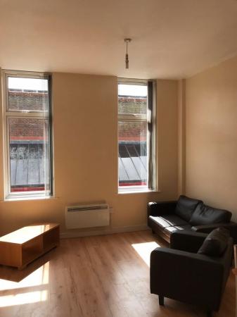 2 bedroom Property to let in The Town centre