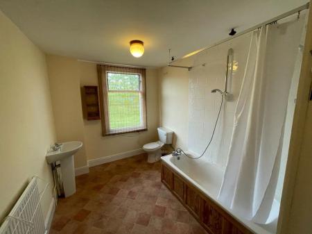 3 bedroom Property to let in Lorne Road, Leicester