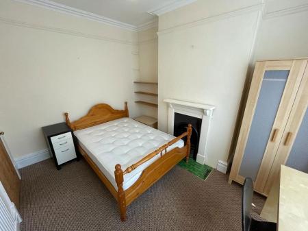 3 bedroom Property to let in Lorne Road, Leicester
