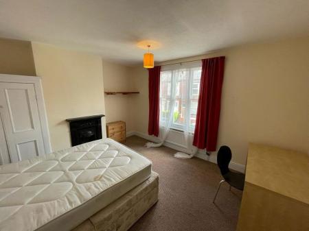 3 bedroom Property to let in Lorne Road, Leicester