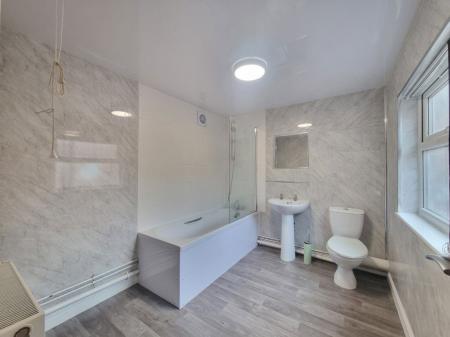 3 bedroom Property to let in Thorpe Street, Leicester