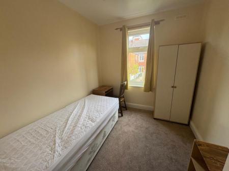 4 bedroom Property to let in Lytton Road, Leicester