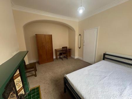 4 bedroom Property to let in Lytton Road, Leicester