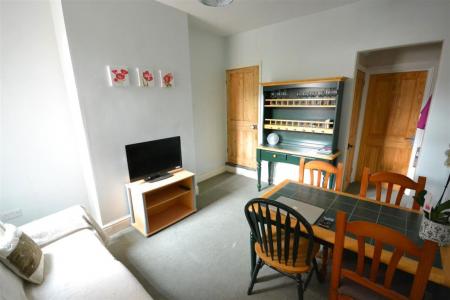 4 bedroom Property to let in Bulwer Road, Leicester