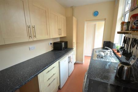 4 bedroom Property to let in Bulwer Road, Leicester