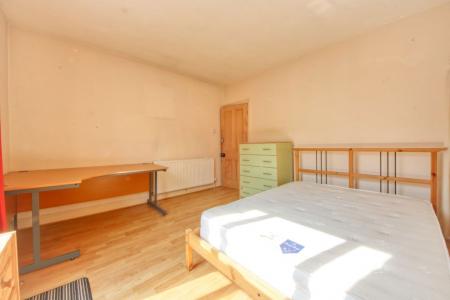 3 bedroom Property to let in Hartopp Road, Leicester