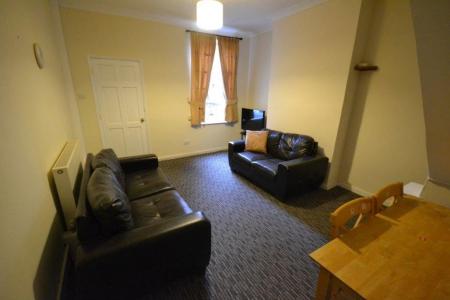 3 bedroom Property to let in Knighton Fields Road East, Leicester