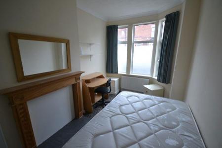 3 bedroom Property to let in Knighton Fields Road East, Leicester