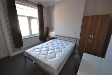 4 bedroom Property to let in Jarrom Street, Leicester