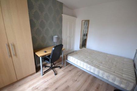 4 bedroom Property to let in Chaucer Street, Leicester