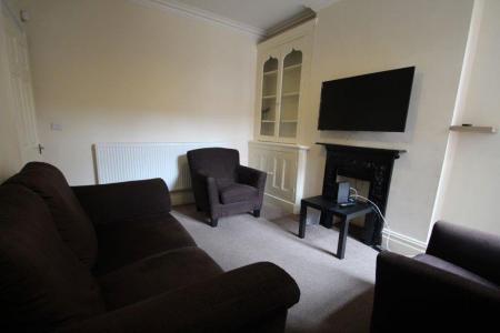 4 bedroom Property to let in Stuart Street, Leicester