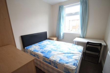 4 bedroom Property to let in Stuart Street, Leicester