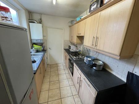 4 bedroom Property to let in Ullswater Street, Leicester