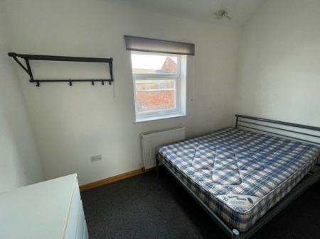 3 bedroom Property to let in Thorpe Street, Leicester