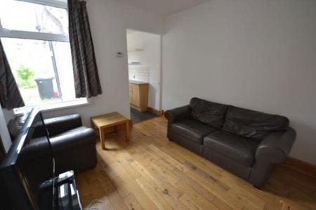 3 bedroom Property to let in Hartopp Road, Leicester