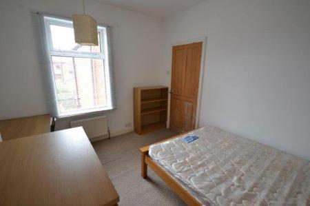 3 bedroom Property to let in Hartopp Road, Leicester