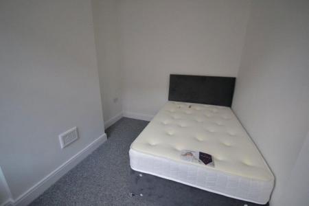 5 bedroom Property to let in Wordsworth Road, Leicester