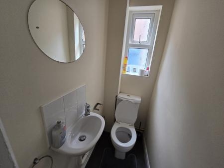 4 bedroom Property to let in Hartopp Road, Leicester
