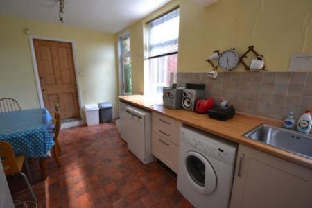 4 bedroom Property to let in West Avenue, Leicester