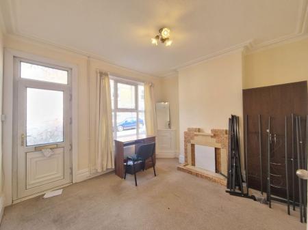 3 bedroom Property to let in Hartopp Road, Leicester