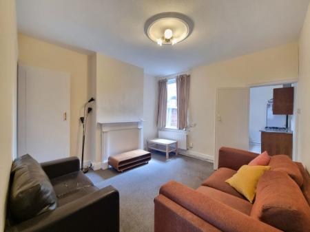3 bedroom Property to let in Hartopp Road, Leicester
