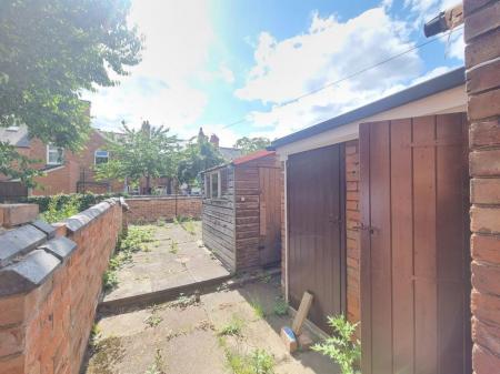 3 bedroom Property to let in Hartopp Road, Leicester