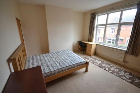 4 bedroom Property to let in Thurlow Road, Leicester