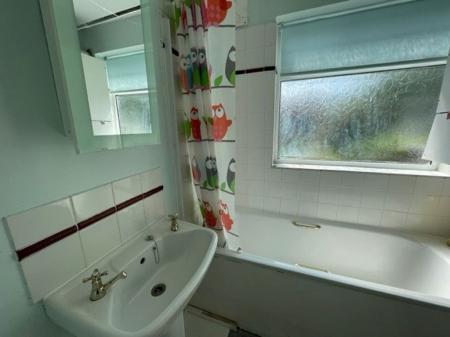 2 bedroom Property to let in Leopold Road, Leicester
