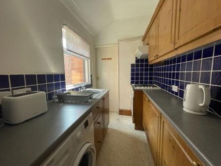 2 bedroom Property to let in Leopold Road, Leicester