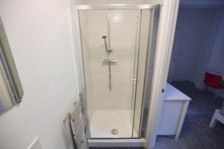 4 bedroom Property to let in London Road, Leicester
