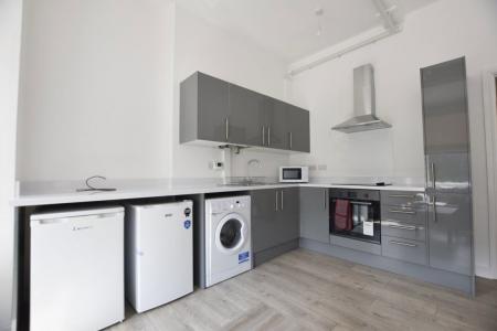 4 bedroom Property to let in London Road, Leicester