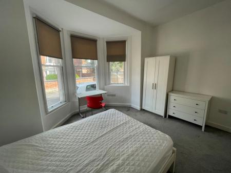 3 bedroom Property to let in London Road, Leicester