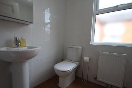 4 bedroom Property to let in Howard Road, Leicester