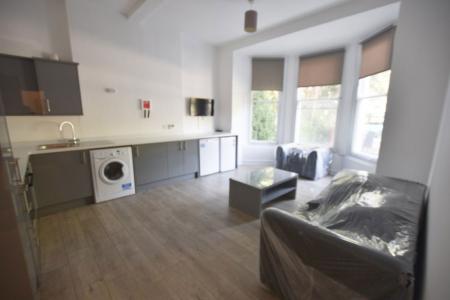 3 bedroom Property to let in London Road, Leicester