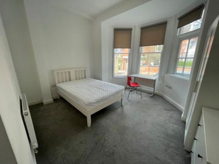 3 bedroom Property to let in London Road, Leicester
