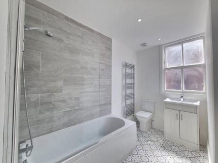 4 bedroom Property to let in St Albans Road, Leicester