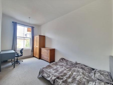 4 bedroom Property to let in St Albans Road, Leicester