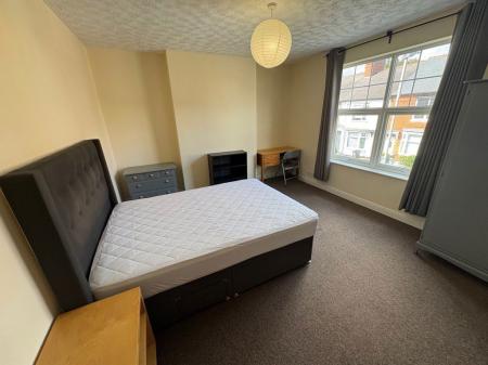 4 bedroom Property to let in Howard Road, Leicester