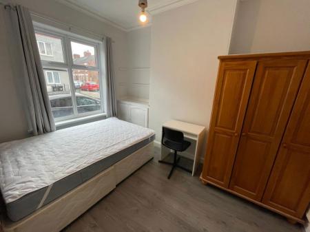 3 bedroom Property to let in St Leonards Road, Leicester