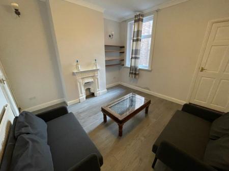 3 bedroom Property to let in St Leonards Road, Leicester